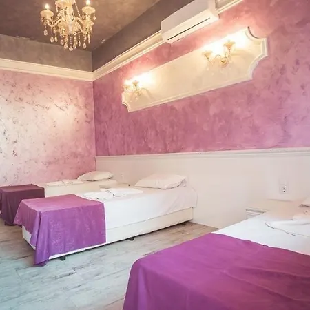 Bah Holidays Aparthotel 3*